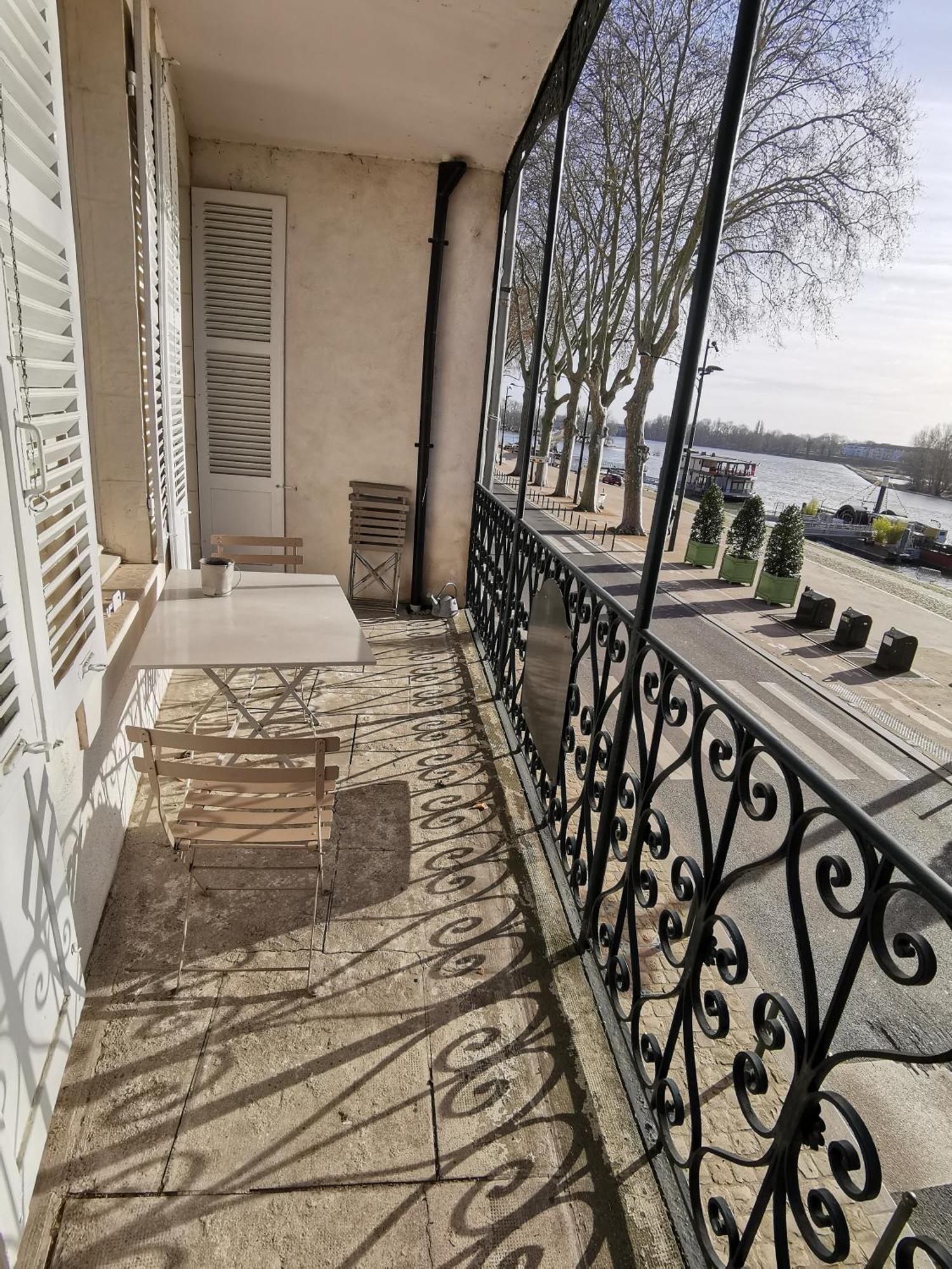 Appart Gite Les Oiseaux- Face Loire Quai Du Chatelet ออร์เลออง ภายนอก รูปภาพ